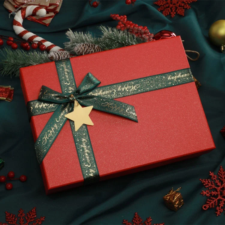 Caja de Regalo Navideña con Tapa y Base Rígida con Cinta y Charm de Estrella